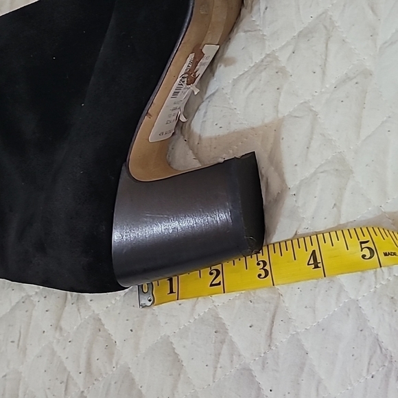 Vince Dryden Velvet Suede Bootie Ankle Boots Black Size 7 US - Picture 6 of 11